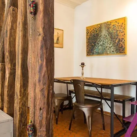 Charming Flat In The Marais Appartamento Parigi