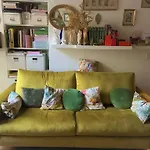 Charming Flat In The Marais